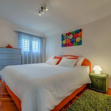 Apartment Bacvice Holiday With Free Parking Split Exteriér fotografie