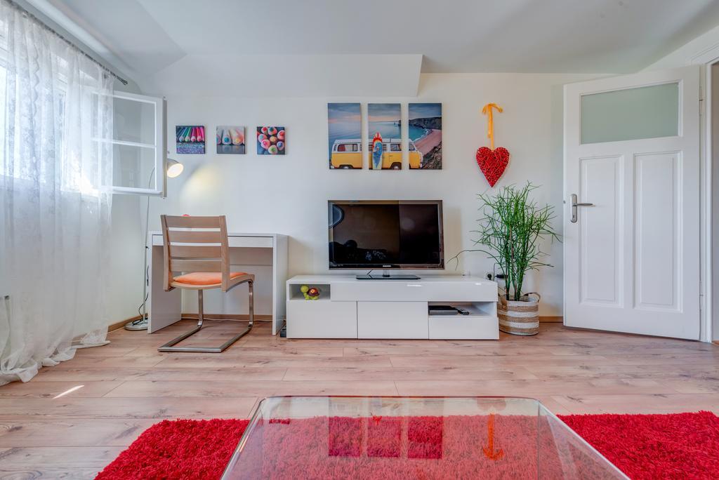 Apartment Bacvice Holiday With Free Parking Split Exteriér fotografie
